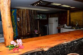 Mana Nui Inn