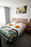 Hotel Gromada Pila