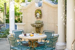 The Bergson, BW Signature Collection