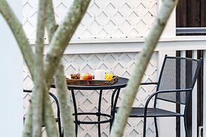 The Bergson, BW Signature Collection