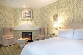 The Bergson, BW Signature Collection