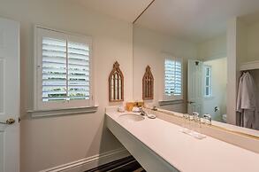 The Bergson, BW Signature Collection