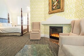 The Bergson, BW Signature Collection