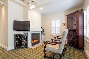 The Bergson, BW Signature Collection