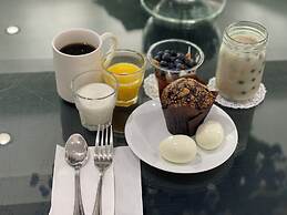 The Bergson, BW Signature Collection