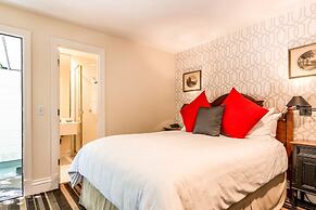 The Bergson, BW Signature Collection