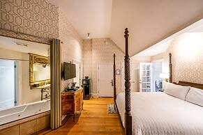 The Bergson, BW Signature Collection