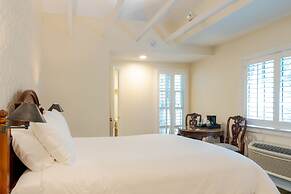 The Bergson, BW Signature Collection