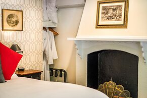 The Bergson, BW Signature Collection