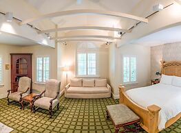 The Bergson, BW Signature Collection