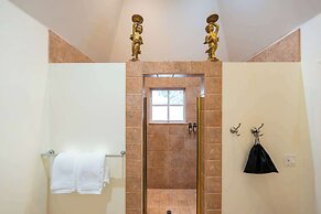 The Bergson, BW Signature Collection