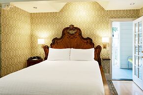 The Bergson, BW Signature Collection