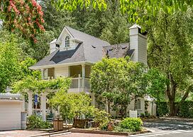 The Bergson, BW Signature Collection