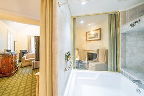 The Bergson, BW Signature Collection