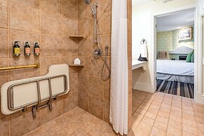 The Bergson, BW Signature Collection