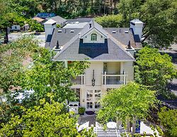 The Bergson, BW Signature Collection