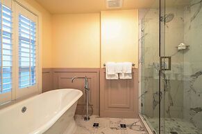 The Bergson, BW Signature Collection