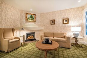 The Bergson, BW Signature Collection