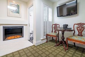 The Bergson, BW Signature Collection