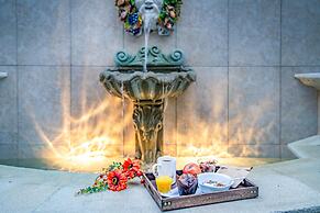 The Bergson, BW Signature Collection