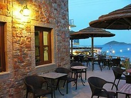 Panteli Beach Studios & Apartments