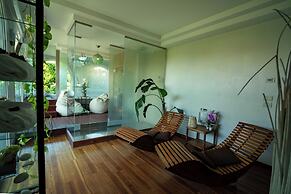 Acqua Resorts