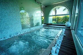 Acqua Resorts