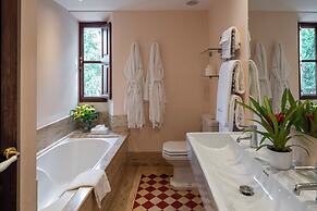 Ca's Xorc Luxury Retreat- Adults Only