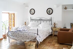 Ca's Xorc Luxury Retreat- Adults Only