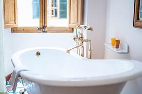 Ca's Xorc Luxury Retreat- Adults Only