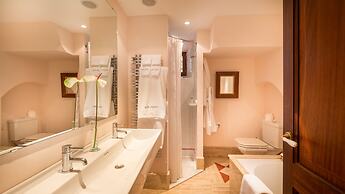 Ca's Xorc Luxury Retreat- Adults Only