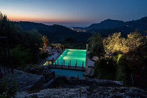 Ca's Xorc Luxury Retreat- Adults Only