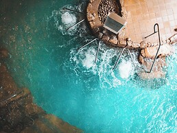 Evergreen Resort Hotel (Jiaosi)