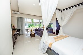 Swiss-Belcourt Sunset