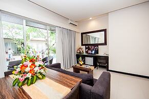 Swiss-Belcourt Sunset