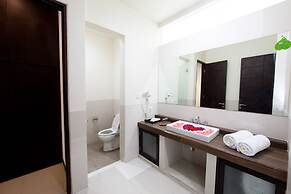 Swiss-Belcourt Sunset