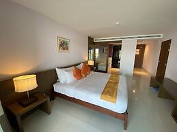 Siam Triangle Hotel