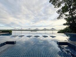 Siam Triangle Hotel