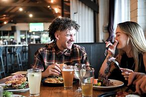 Lake Jindabyne Hotel