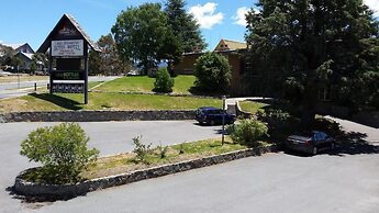 Lake Jindabyne Hotel