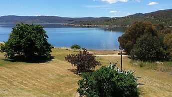 Lake Jindabyne Hotel