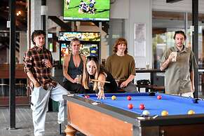 Lake Jindabyne Hotel