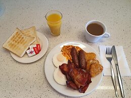 Lake Jindabyne Hotel