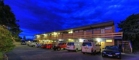 Lake Jindabyne Hotel