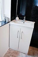 Bridle Lodge Apartments