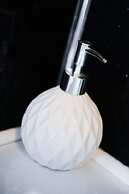 Bridle Lodge Apartments