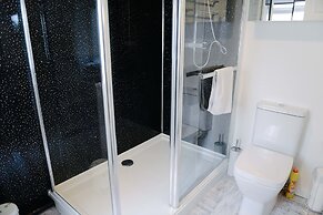 Bridle Lodge Apartments