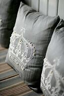 The Crown at Playhatch