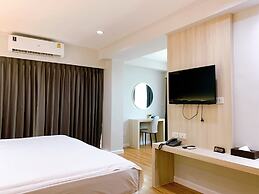 Miloft Sathorn hotel
