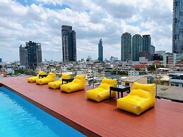 Miloft Sathorn hotel